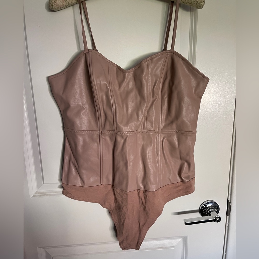 Guess Light Pink Faux Leather Sweetheart Neckline Bodysuit Size XLarge